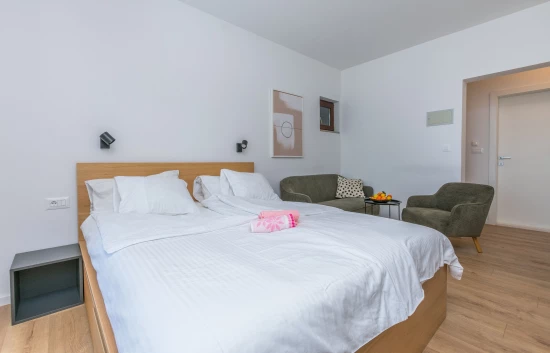 Apartmán Střední Dalmácie - Jesenice DA 17407 N3