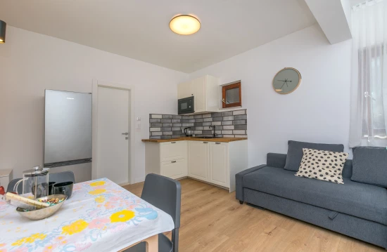Apartmán Střední Dalmácie - Jesenice DA 17407 N4