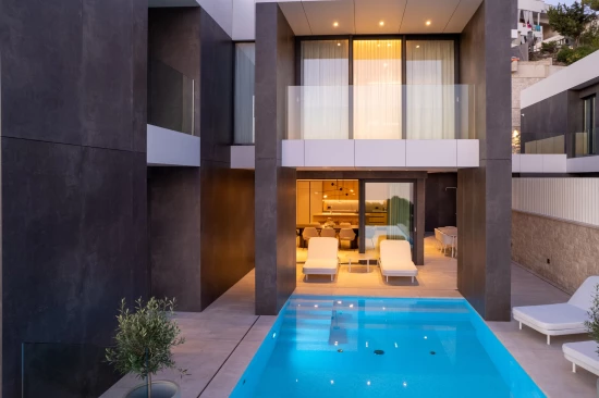 Vila Střední Dalmácie - Baška Voda DA 17421 N1