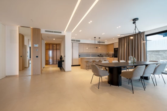 Vila Střední Dalmácie - Baška Voda DA 17421 N1