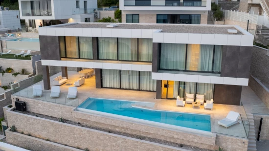 Vila Střední Dalmácie - Baška Voda DA 17423 N1