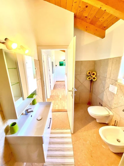 Vila Kvarner - Sveta Jelena KV 10326 N1