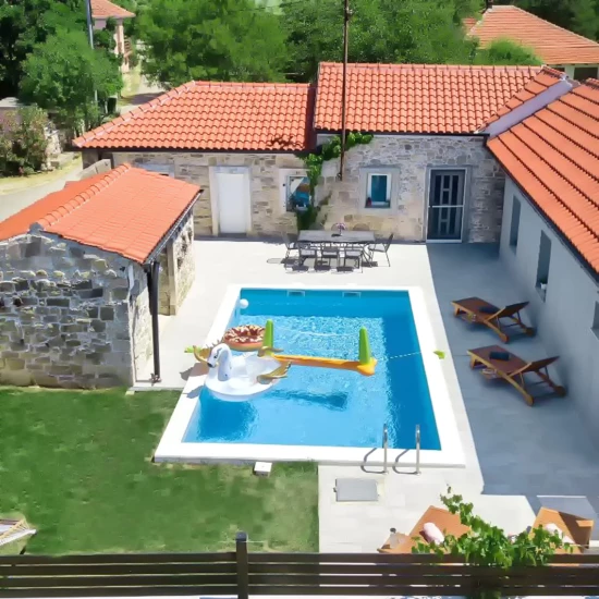 Vila UNKNOWN 7000 N1