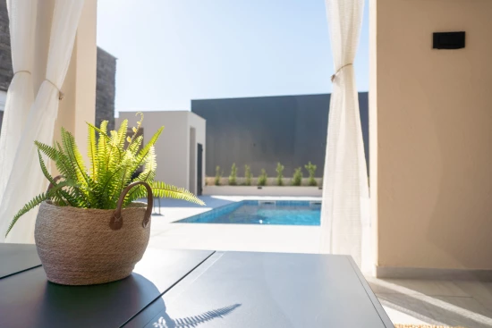 Vila Severní Dalmácie - Privlaka DA 17440 N1
