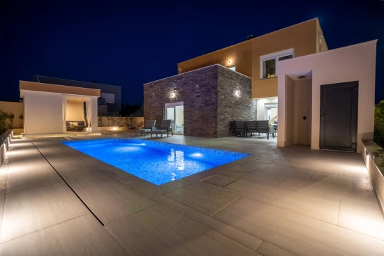 Vila Severní Dalmácie - Privlaka DA 17440 N1