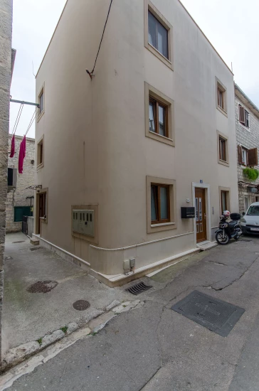 Apartmán Střední Dalmácie - Kaštela DA 17450 N1