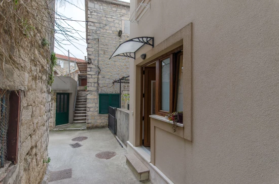 Apartmán Střední Dalmácie - Kaštela DA 17450 N1