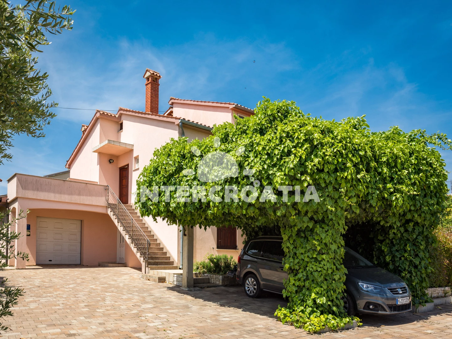 Apartmán IS 8113 N2