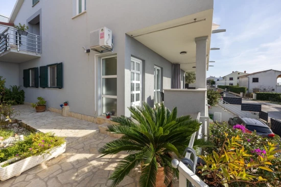 Apartmán Střední Dalmácie - Okrug Gornji DA 17457 N1