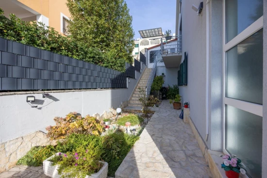 Apartmán Střední Dalmácie - Okrug Gornji DA 17457 N1
