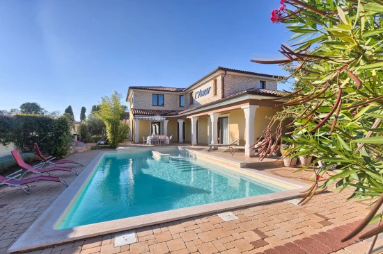 Vila Istrie - Vodnjan (Pula) IS 8115 N1