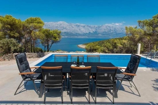 Vila Ostrov Brač - Povlja OS 12333 N1