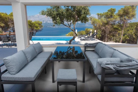 Vila Ostrov Brač - Povlja OS 12333 N1