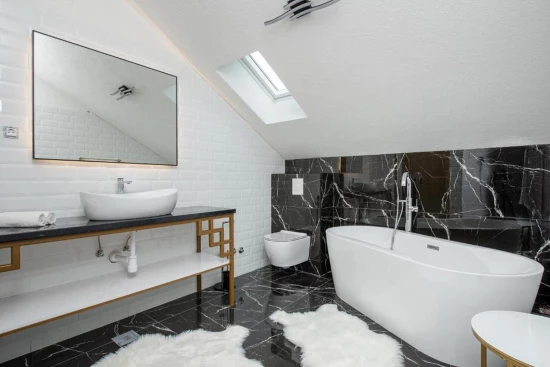 Vila Ostrov Brač - Povlja OS 12333 N1