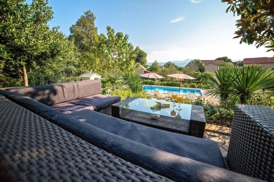 Vila UNKNOWN 7000 N1