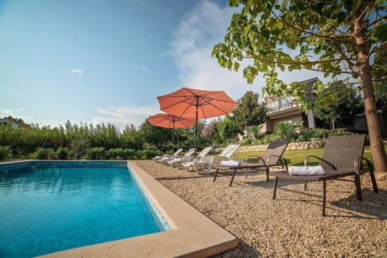 Vila UNKNOWN 7000 N1