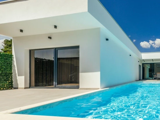 Vila UNKNOWN 7000 N1