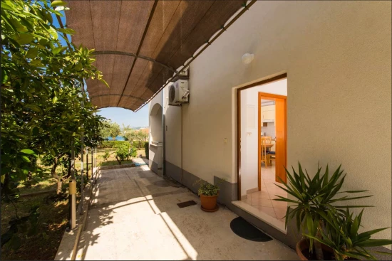 Apartmán Střední Dalmácie - Okrug Gornji DA 17484 N2