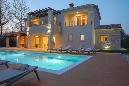 Vila UNKNOWN 7000 N1