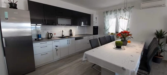 Apartmán Střední Dalmácie - Marušići (Omiš) DA 17505 N1