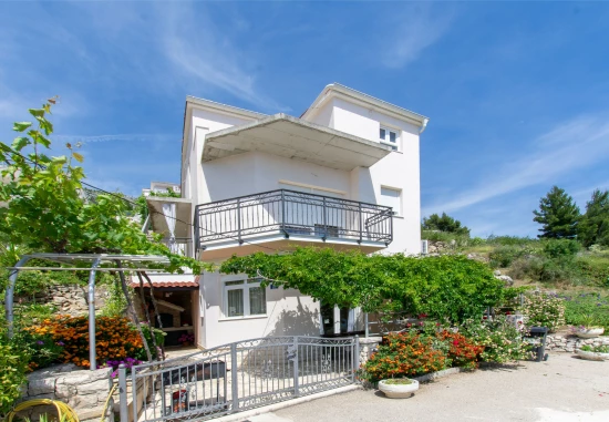 Apartmán Střední Dalmácie - Staniči DA 17516 N2