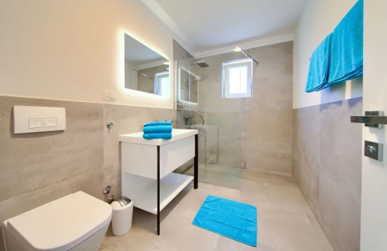 Vila Ostrov Krk - Malinska OS 12350 N1