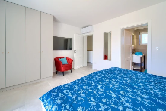 Vila Ostrov Krk - Malinska OS 12350 N1