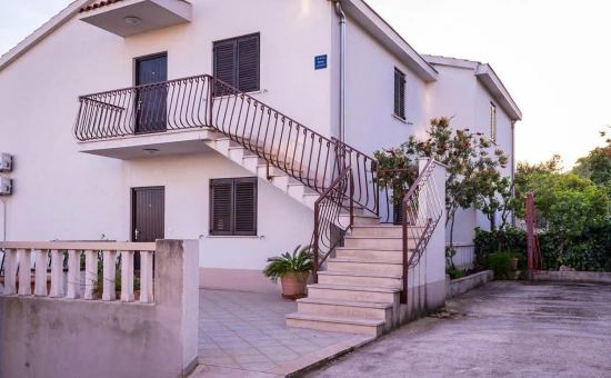 Apartmán Střední Dalmácie - Okrug Gornji DA 17526 N1