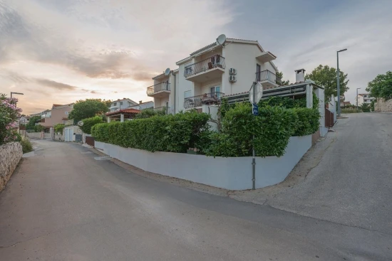 Apartmán Střední Dalmácie - Okrug Gornji DA 17526 N2