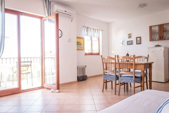 Apartmán Střední Dalmácie - Okrug Gornji DA 17526 N2
