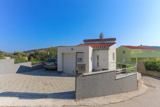 Domek Střední Dalmácie - Vinišće DA 17530 N1