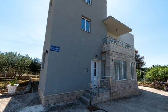 Apartmán Střední Dalmácie - Okrug Gornji DA 17543 N1