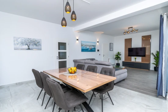 Apartmán Střední Dalmácie - Okrug Gornji DA 17543 N1