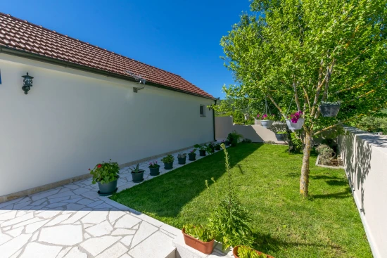 Domek Střední Dalmácie - Zagvozd (Baška Voda) DA 17546 N1