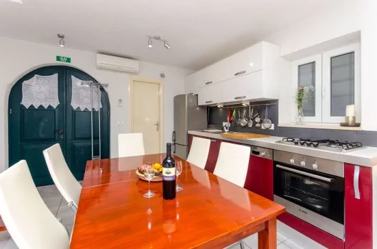 Apartmán Střední Dalmácie - Baška Voda DA 2101 N1