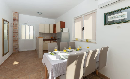 Apartmán Střední Dalmácie - Omiš DA 2701 N1