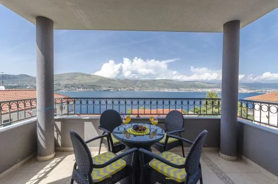 Apartmán Střední Dalmácie - Okrug Donji DA 3300 N6