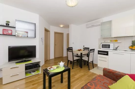 Apartmán Střední Dalmácie - Okrug Donji DA 3300 N6
