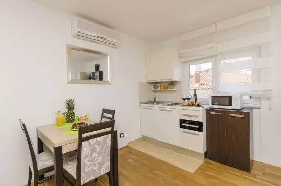 Apartmán Střední Dalmácie - Okrug Donji DA 3300 N10