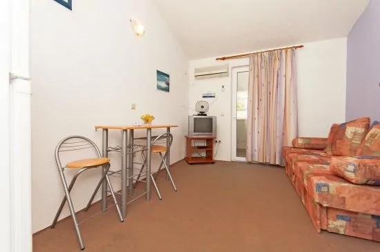 Apartmán Střední Dalmácie - Dugi Rat DA 2800 N2