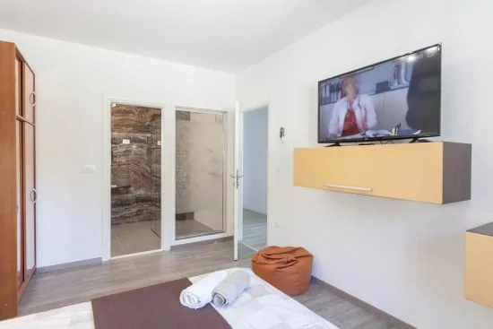 Vila s bazénem Střední Dalmácie - Makarska DA 2002 N1