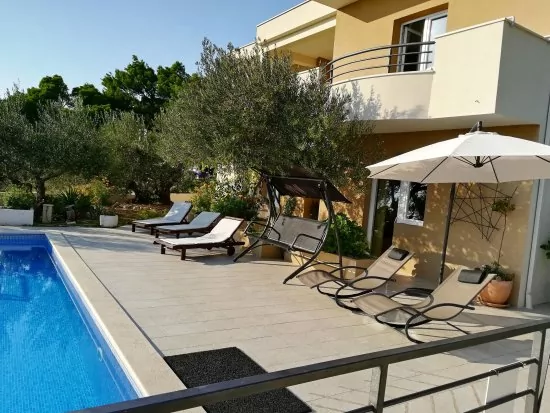 Vila s bazénem Střední Dalmácie - Makarska DA 2002 N1