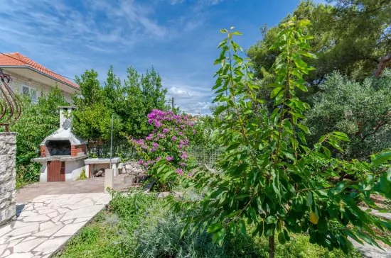 Apartmán Střední Dalmácie - Okrug Gornji DA 3301 N1