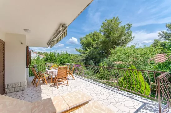 Apartmán Střední Dalmácie - Okrug Gornji DA 3301 N1