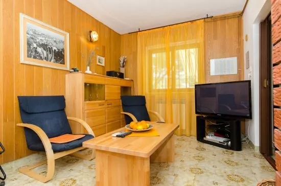 Apartmán Střední Dalmácie - Okrug Gornji DA 3301 N1