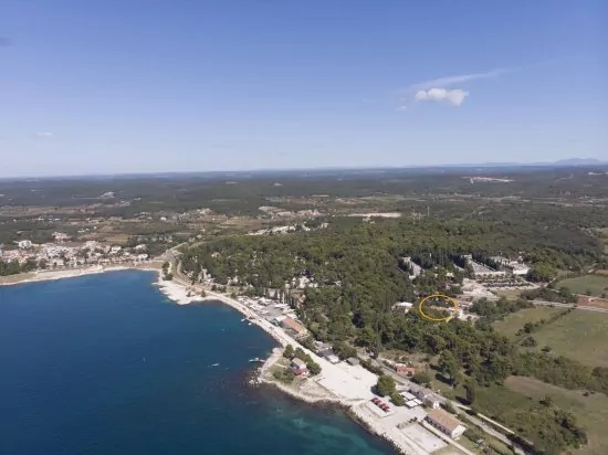 Umístění objektu z leteckého pohledu.