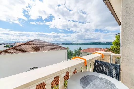 Apartmán Střední Dalmácie - Okrug Gornji DA 3307 N2