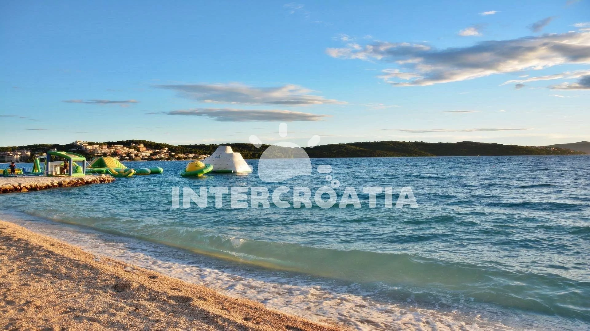 Apartmán Střední Dalmácie - Okrug Gornji DA 3307 N1