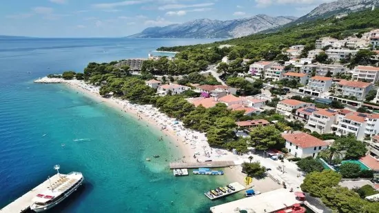 Brela letecký pohled. 