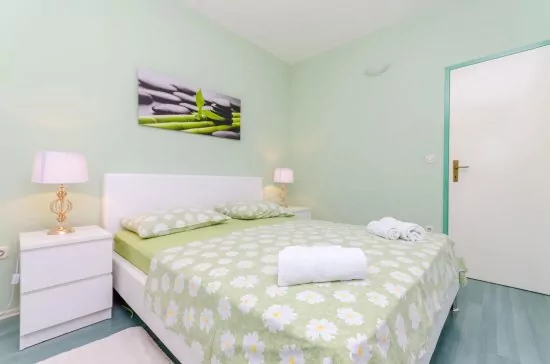 Apartmán Střední Dalmácie - Okrug Donji DA 3333 N1